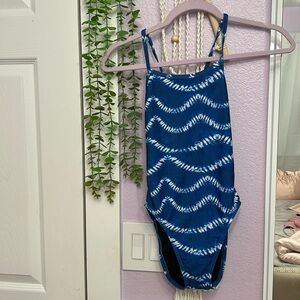 Blue/white Jolyn size 26